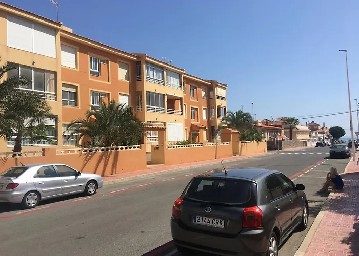 2 Minutes From The Beach